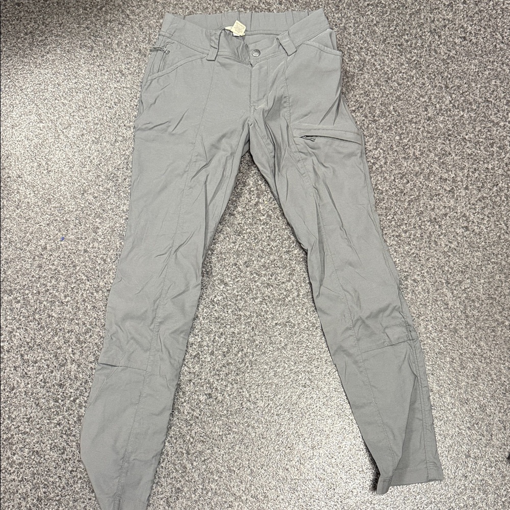 Duluth Trading Co Cargo Pants - Gray